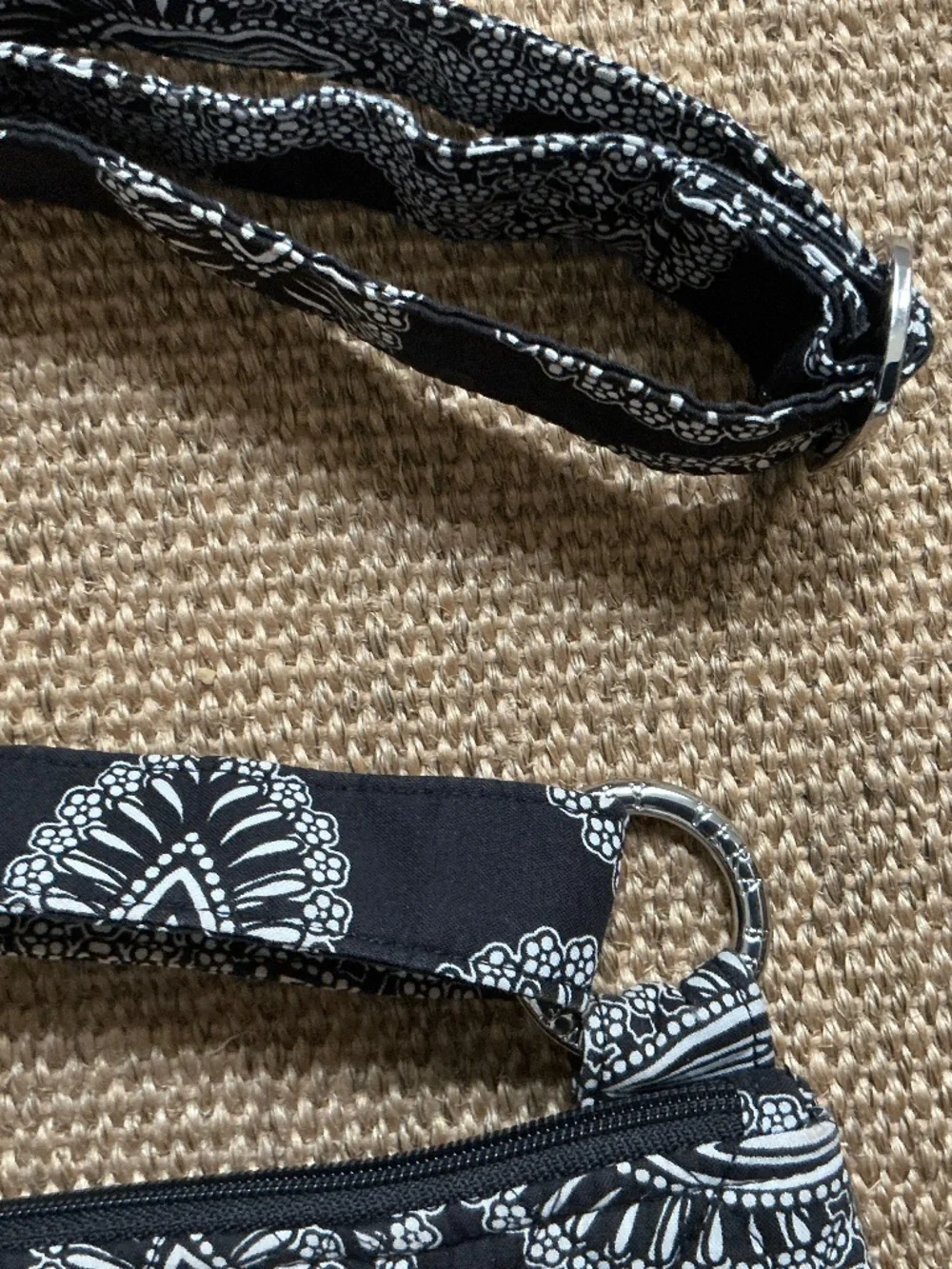 VERA BRADLEY Cross Body/Shoulder Bag - Picture 4 of 6